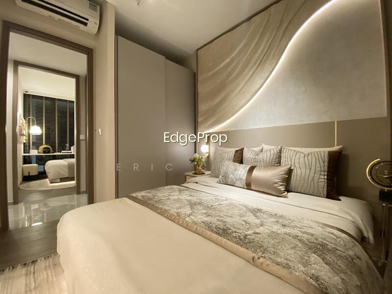BRAND NEW 4 BEDROOM CONDO BESIDE MRT AT 3 BEDROOM PRICE photo 2