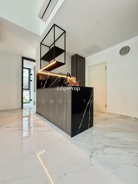 JERVOIS MANSION image 1 of 4