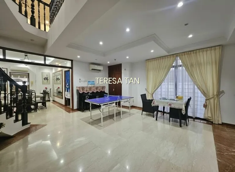 LANDED7772 2 Storey Plus Attic Well Kept Detached image 1 of 10
