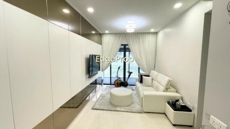 UBER 388 photo 5