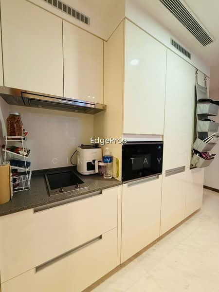 MARINA ONE RESIDENCES photo 4