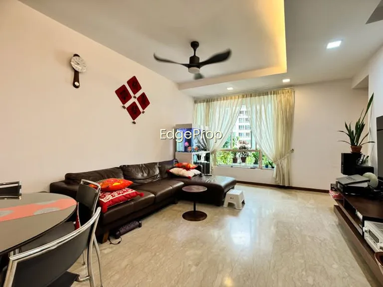 Yishun Sapphire image 1 of 10