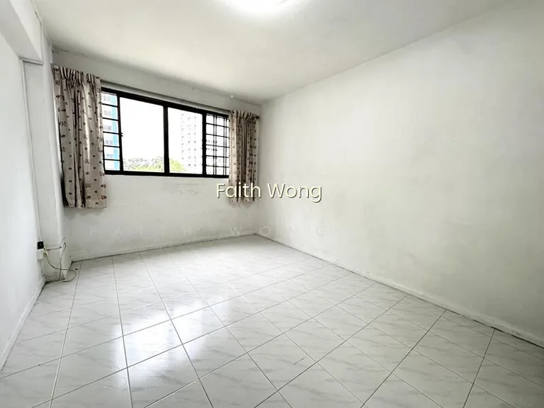61 Marine Drive image 1 of 10