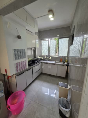 4B SAINT GEORGE'S LANE photo 4
