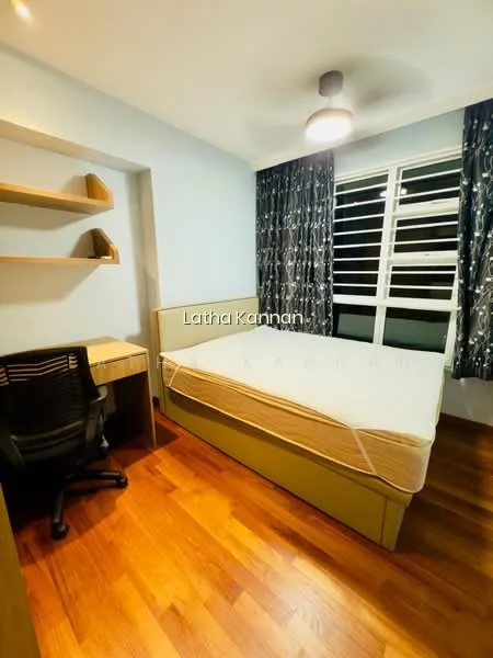 42A Margaret Drive image 1 of 4
