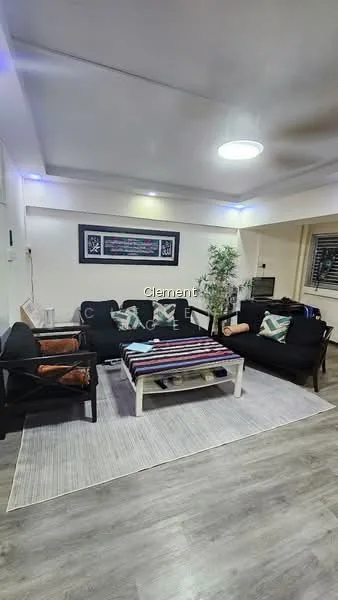 542 Bukit Batok Street 52 image 1 of 10