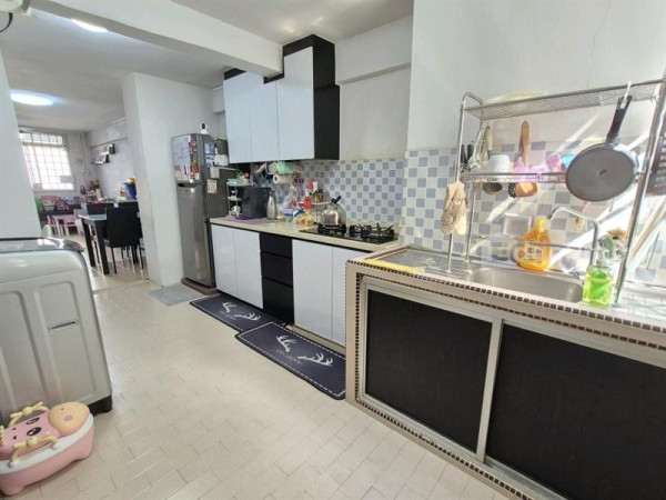 112 HO CHING ROAD photo 4