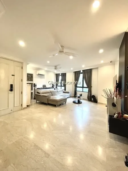 Jervois Jade image 1 of 10