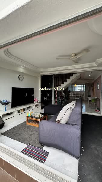 407 JURONG WEST STREET 42 photo 5