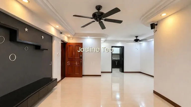 157B Rivervale Crescent image 1 of 10
