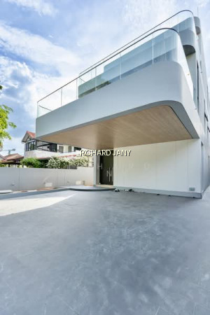GROVE DRIVE photo 6