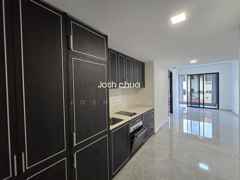 Mayfair Gardens photo 3