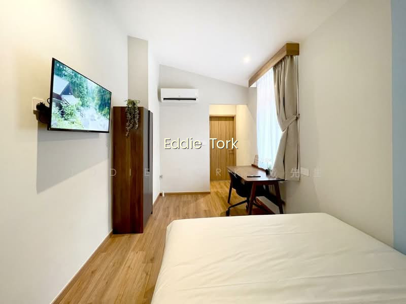 Boon Keng MRT | Short/Long Stay | Fully Furnished photo 6