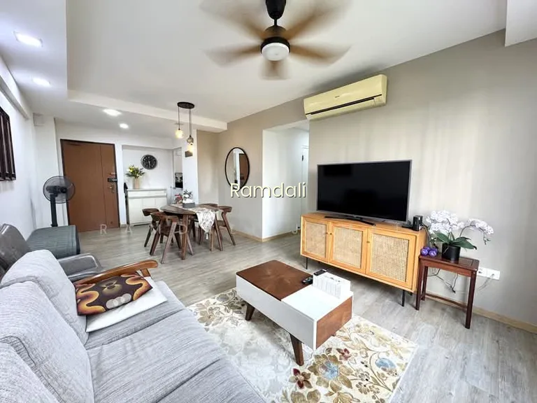 430D Fernvale Link image 1 of 10