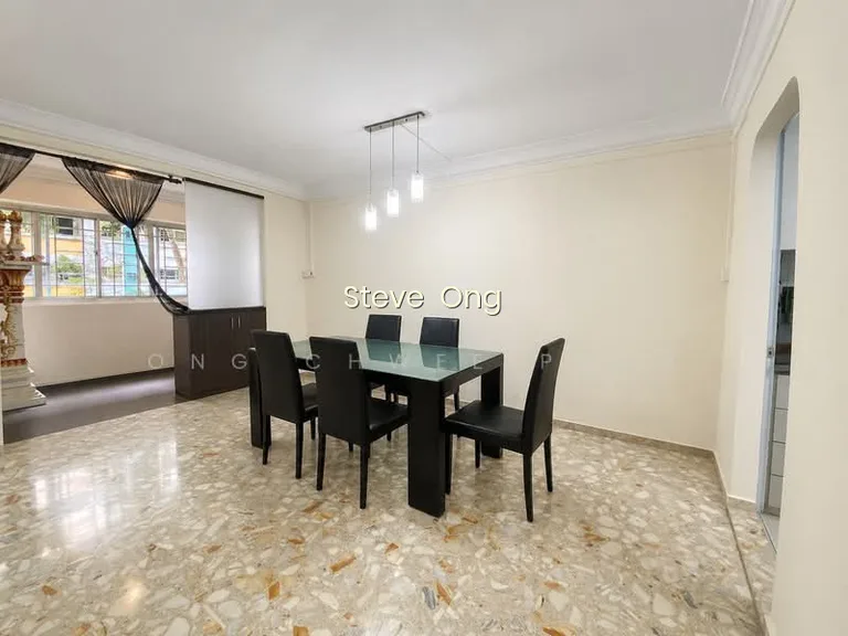 306 Yishun Central image 1 of 10