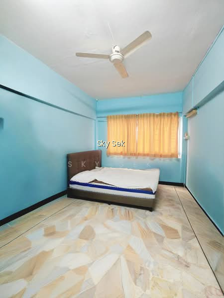 411 JURONG WEST STREET 42 photo 4