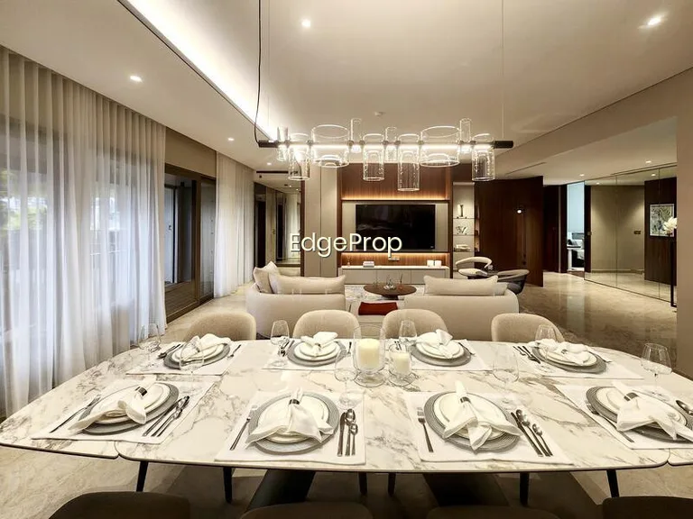 Single Level Penthouse Very Rare, (Private Common Pool) image 1 of 5