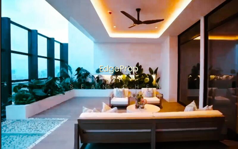 THE RITZ-CARLTON RESIDENCES photo 5