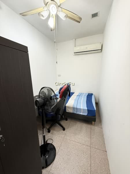 MASTER BEDROOM @ SERANGOON GARDEN CENTRAL image 1 of 4