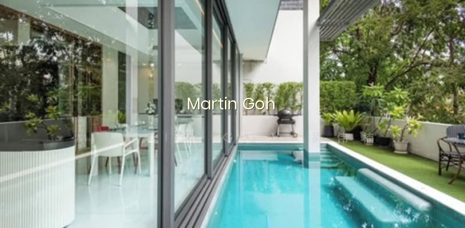 NEW LUXURY DETACHED ?LIFT, LAP POOL & UNBLOCKED VIEWS ? photo 3