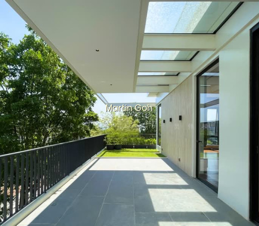 NEW LUXURY DETACHED ?LIFT, LAP POOL & UNBLOCKED VIEWS ? photo 4
