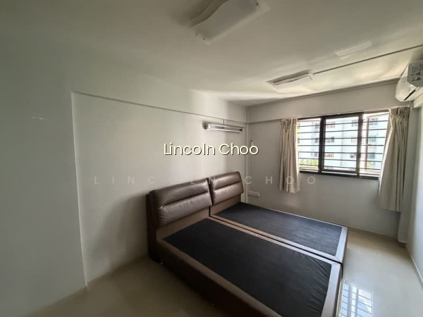 226 SERANGOON AVENUE 4 photo 3