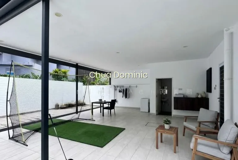LANDED7772@ Fh Renovated Cnr Terrace, Huge Land, Walk to Nex image 1 of 8