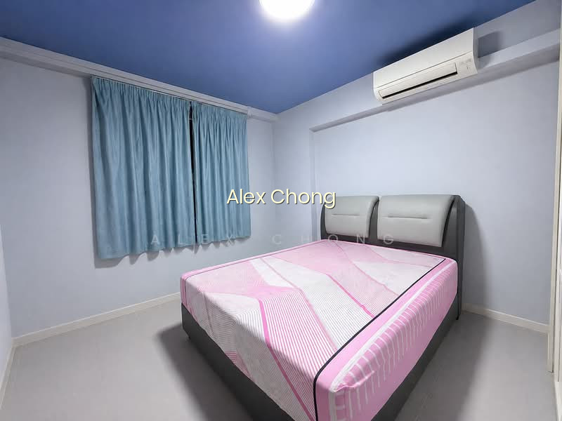 841 TAMPINES STREET 83 image 1 of 5