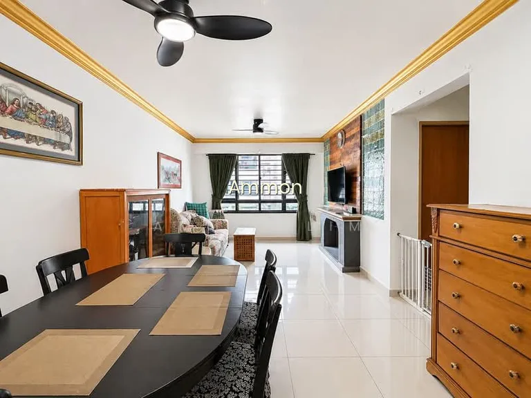 258A Punggol Field image 1 of 7