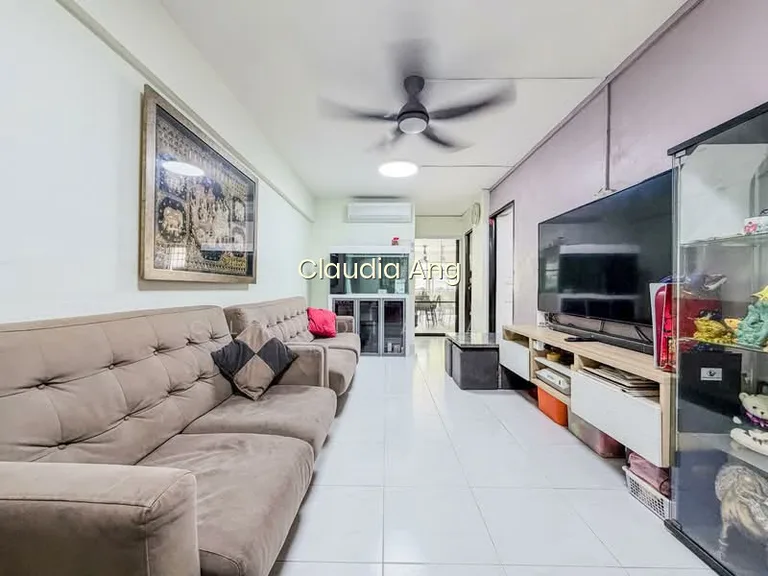 126 Yishun Street 11 image 1 of 10