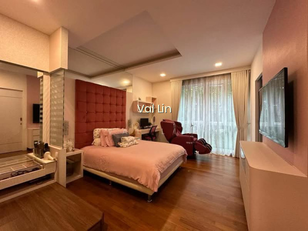 ❤️ D15 STUNNING FREEHOLD SEMI-DETACHED WITH LIFT, POOL & SOLAR PANELS photo 3