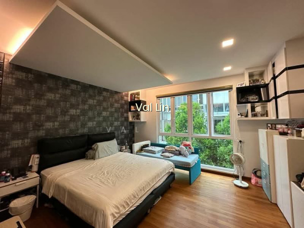 ❤️ D15 STUNNING FREEHOLD SEMI-DETACHED WITH LIFT, POOL & SOLAR PANELS photo 4