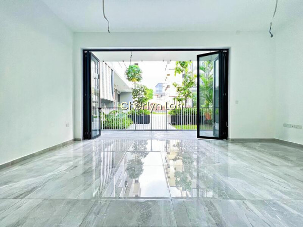 THE VERANDAH RESIDENCES photo 5