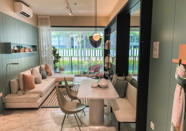 MIXED DEVELOPMENT CONDO STAR BUYS IN DISTRICT 16. CALL ME FOR THE VIP PRICES ! image 1 of 9