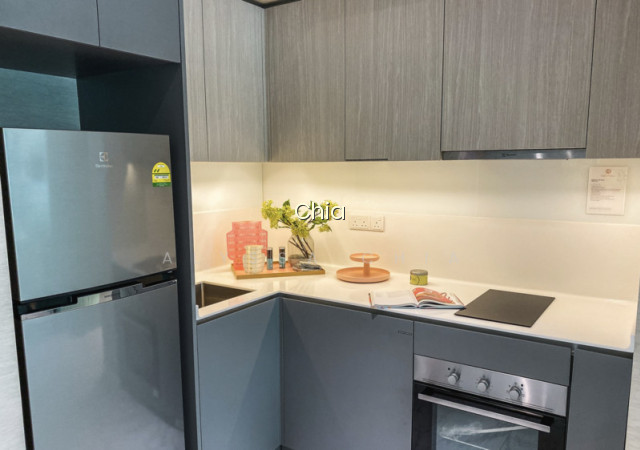 MIXED DEVELOPMENT CONDO STAR BUYS IN DISTRICT 16. CALL ME FOR THE VIP PRICES ! photo 4