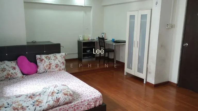 124 Marsiling Rise image 1 of 10