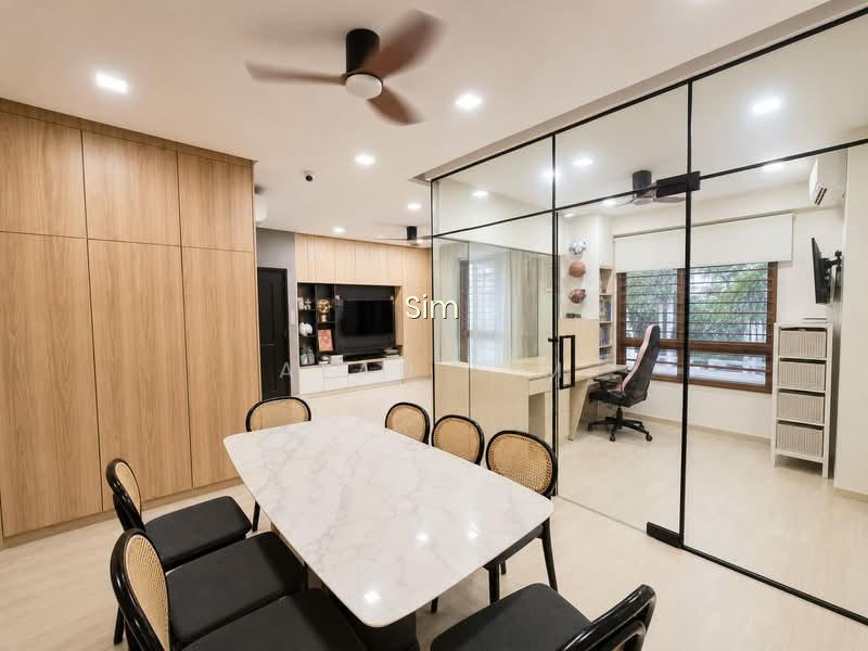 HIGH OAK CONDO image 1 of 6