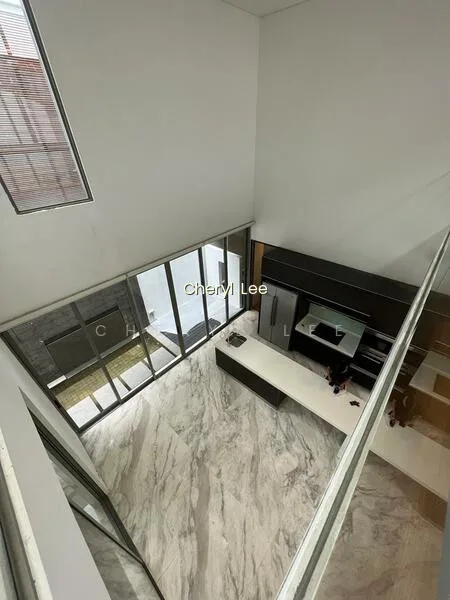 Tan Kim Cheng Road 5-Bedroom Bungalow for Rent image 1 of 6