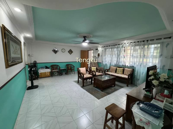 321 Bukit Batok Street 33 image 1 of 10