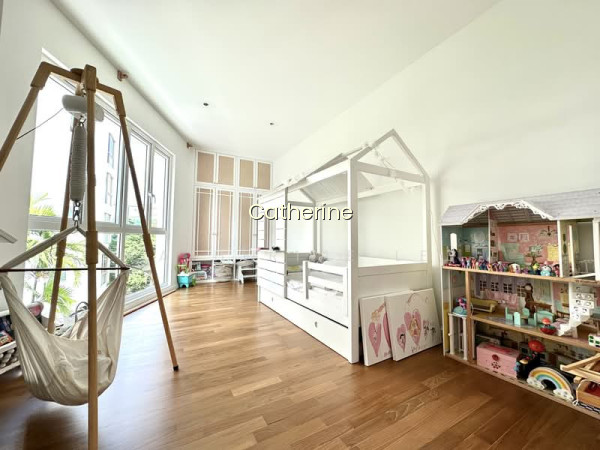 ★EMINENCE LANDED★RENOVATED SEMI-D @ FRENCH COLONIAL STYLED SEMI D / KOVAN ESTATE / KOVAN MRT photo 4