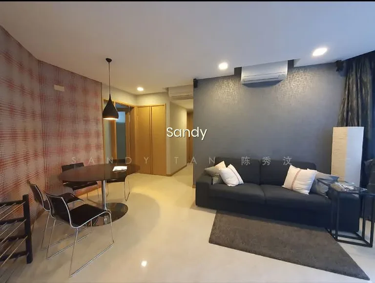 Edelweiss Park Condo image 1 of 10