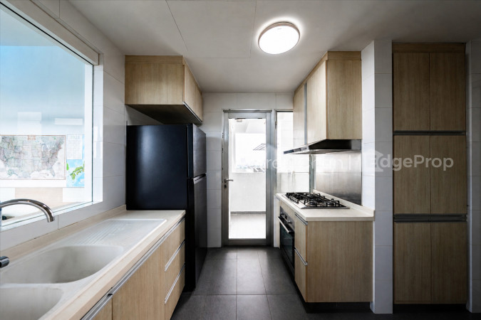 THE PARC CONDOMINIUM photo 6