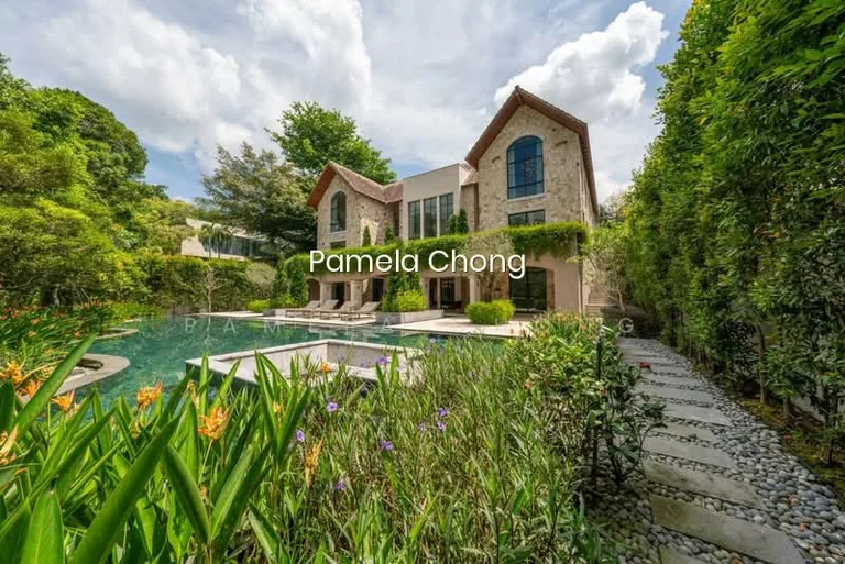 Sole Agent New Beautiful GCB Every Inch Is Luxury Greenery Pool Lift（顶级优质洋房) Pam 90228600 image 1 of 5