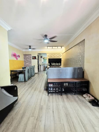 255 Tampines Street 21 image 1 of 10