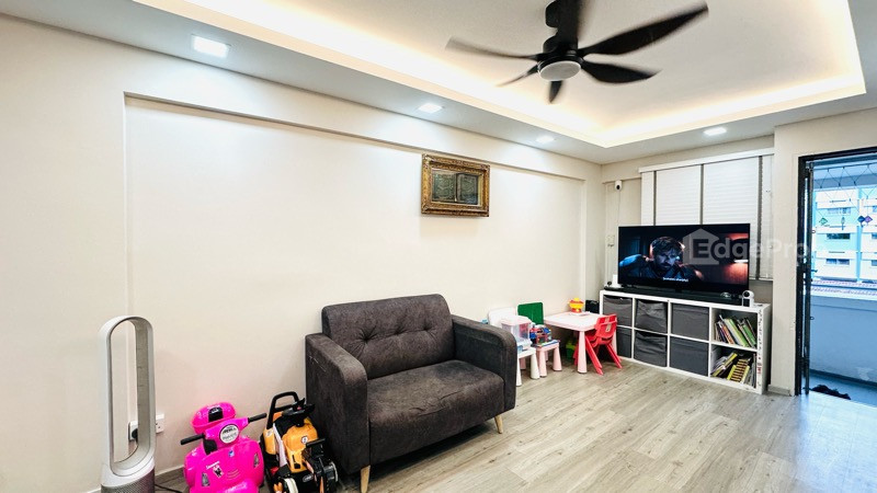 301 SERANGOON AVENUE 2 photo 4