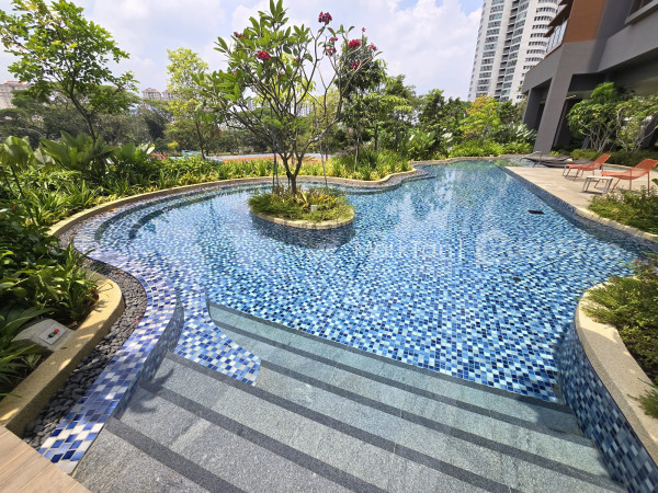 AMO RESIDENCE 10