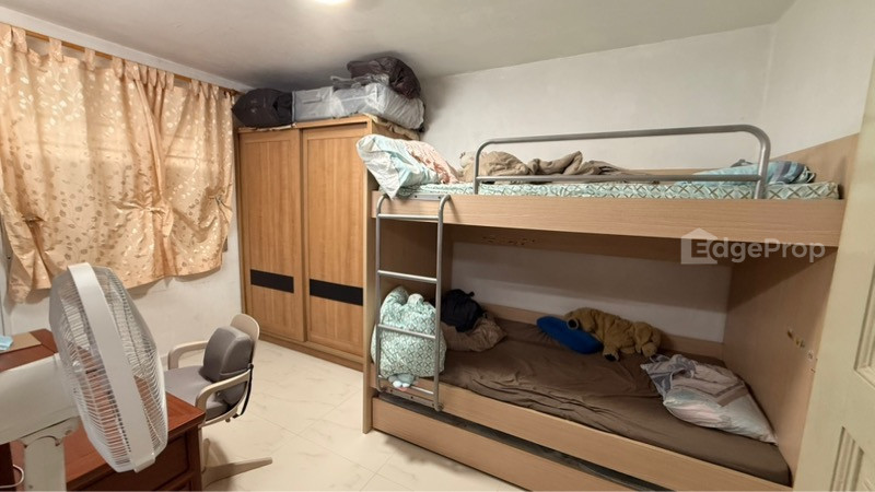 27 TOA PAYOH EAST photo 2