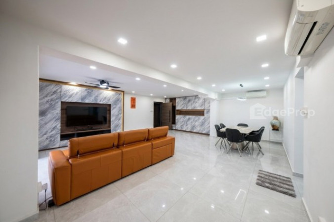 328 TAMPINES STREET 32 image 1 of 10