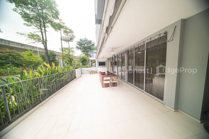 PRIVE photo 6