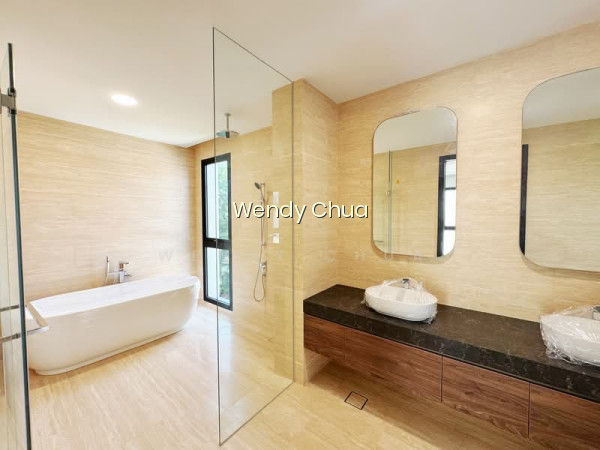 RARE BUNGALOW IN D10- ARCHITECT DESIGNED WITH POOL & LIFT photo 5